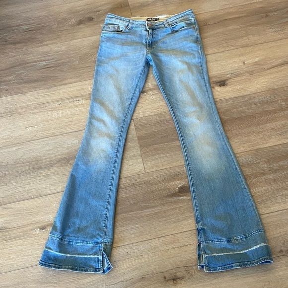 SER.O.YA Revolve Daphne Flare Jeans in Palermo Mid Rise Size 28 - Picture 3 of 11